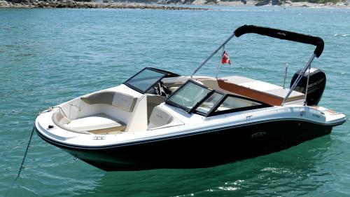 Searay av G