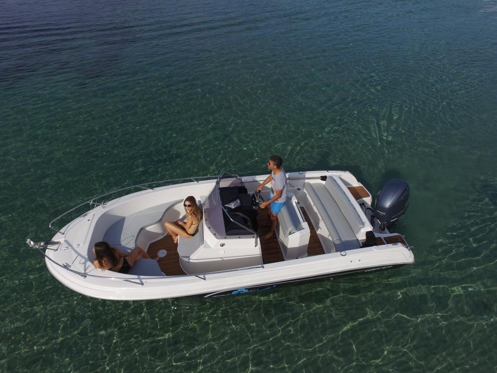 Pacific-Craft-670-Open-plan-de-pont-up-viewsans-numéro-série